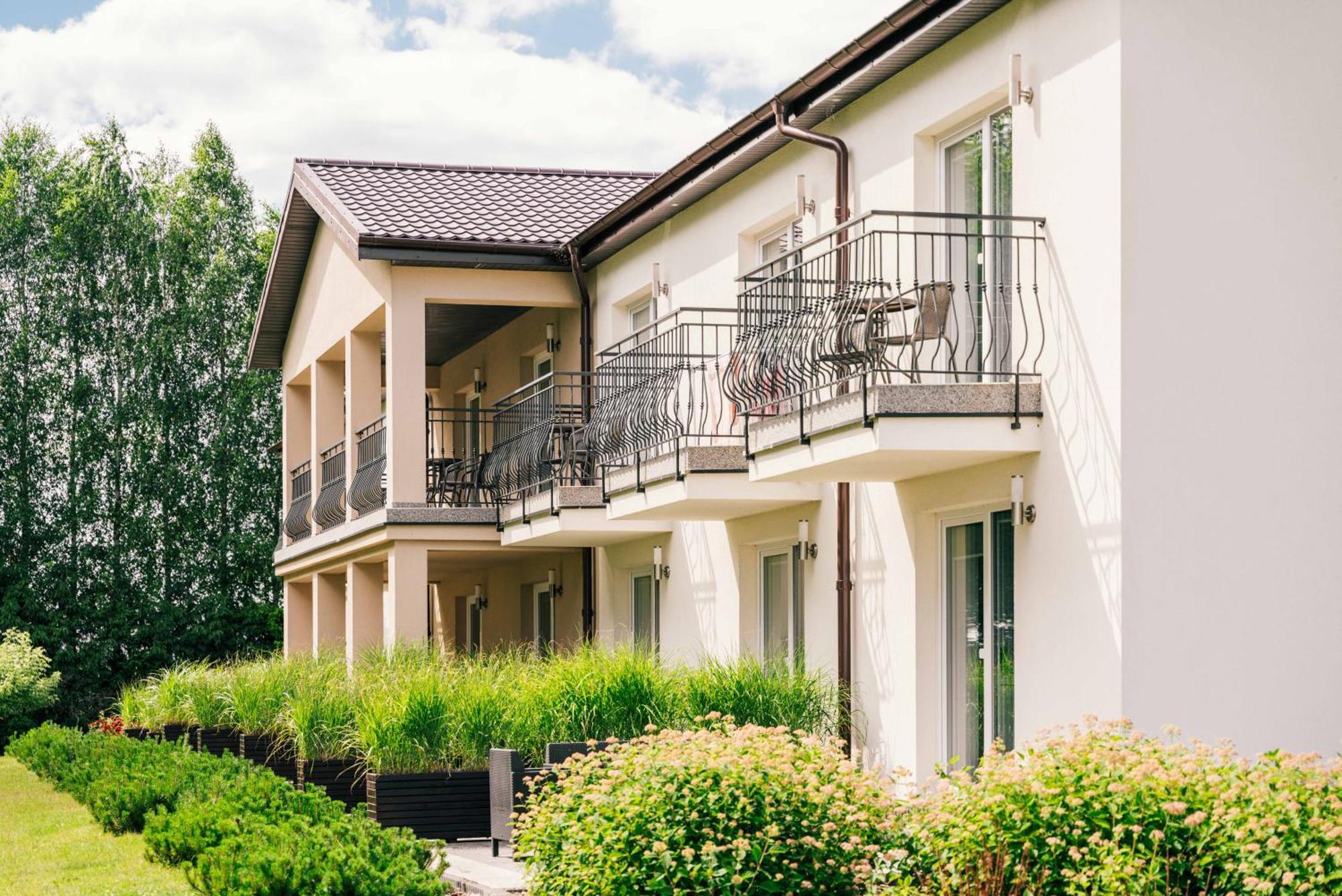 Pokoje Goscinne Lawendowy Dwor Mikoszewo Exterior foto