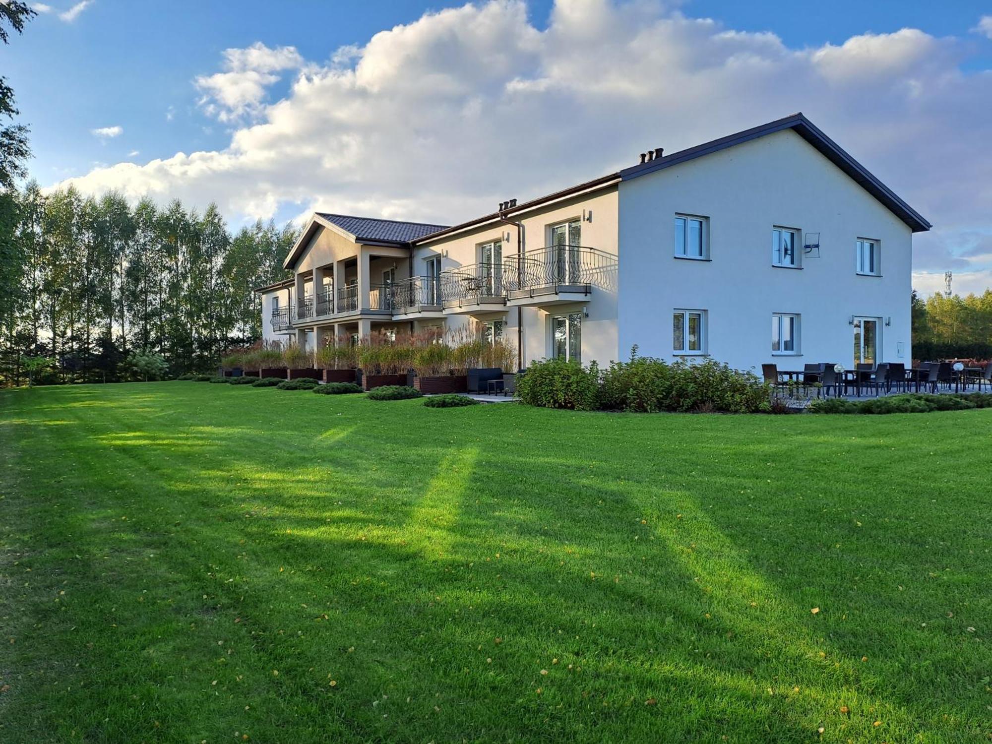 Pokoje Goscinne Lawendowy Dwor Mikoszewo Exterior foto