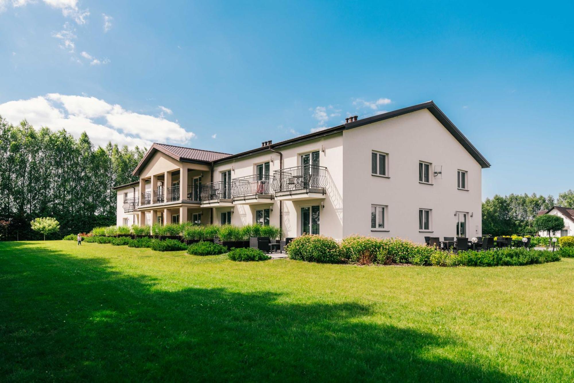 Pokoje Goscinne Lawendowy Dwor Mikoszewo Exterior foto